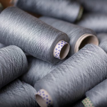 From the yarn to the awning From the yarn to the awning