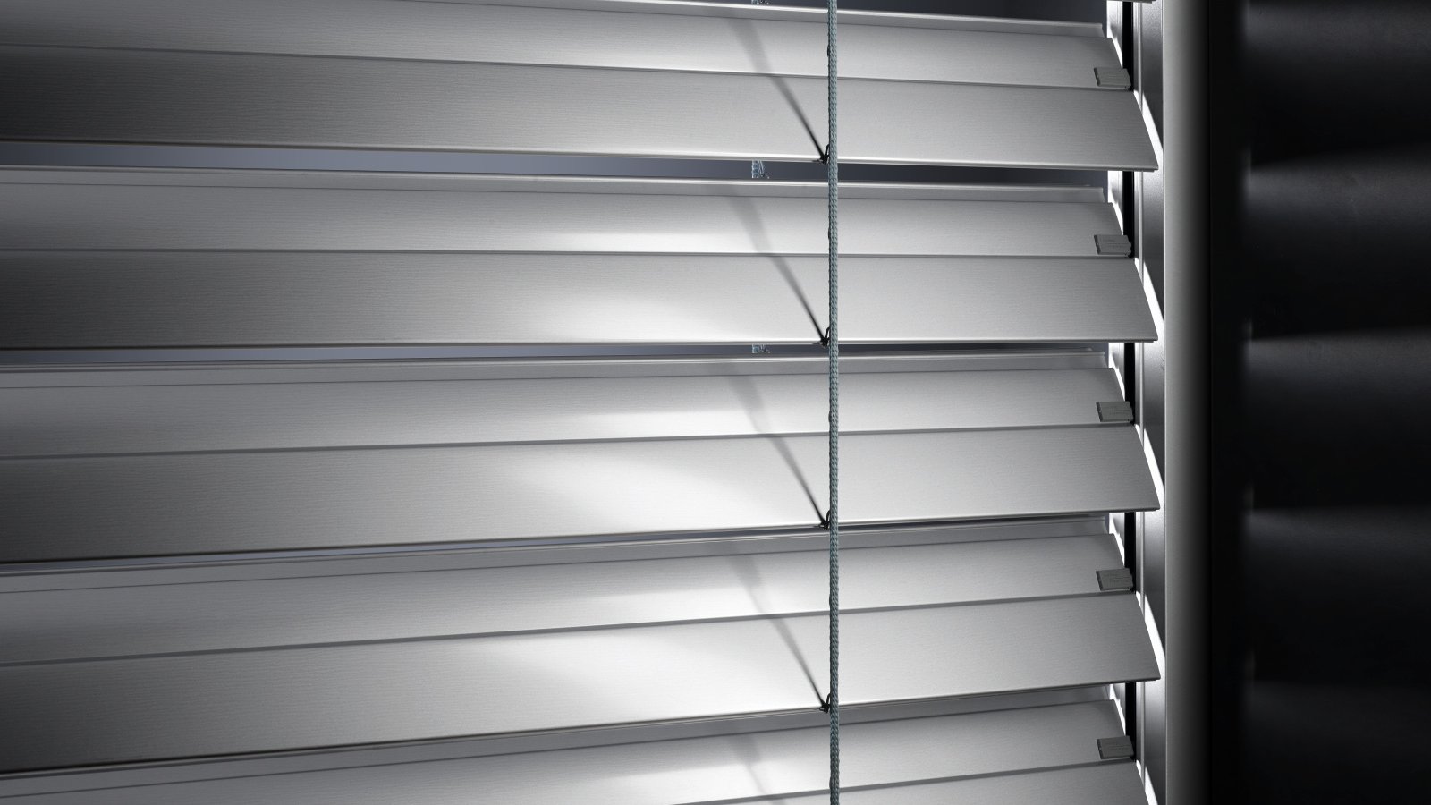 Metall-Verbundraffstore MV 90